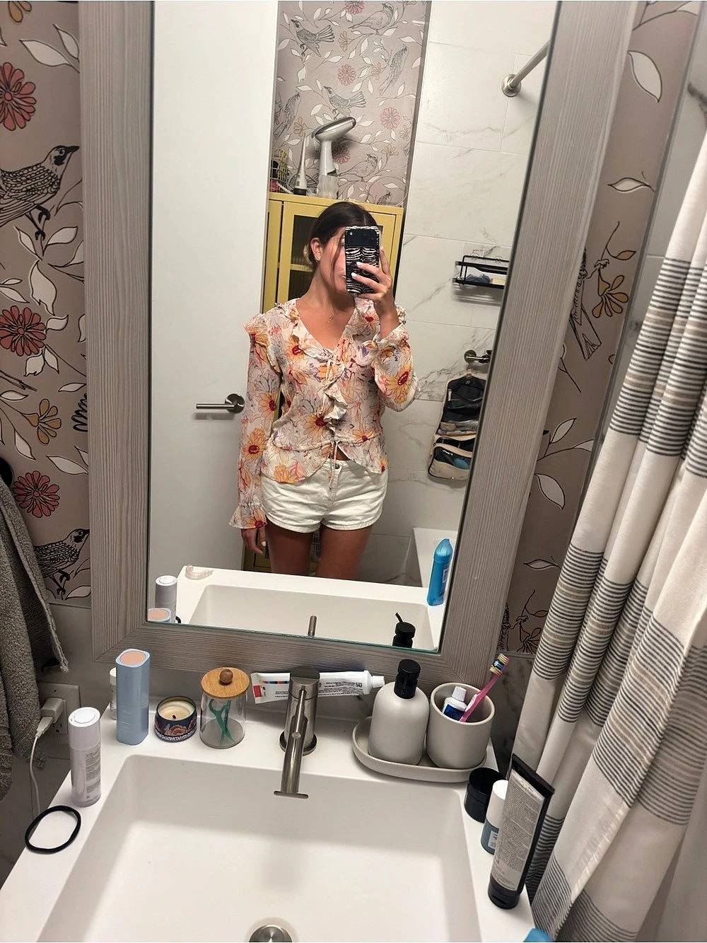 Floral Blouse in Orange & White Like New